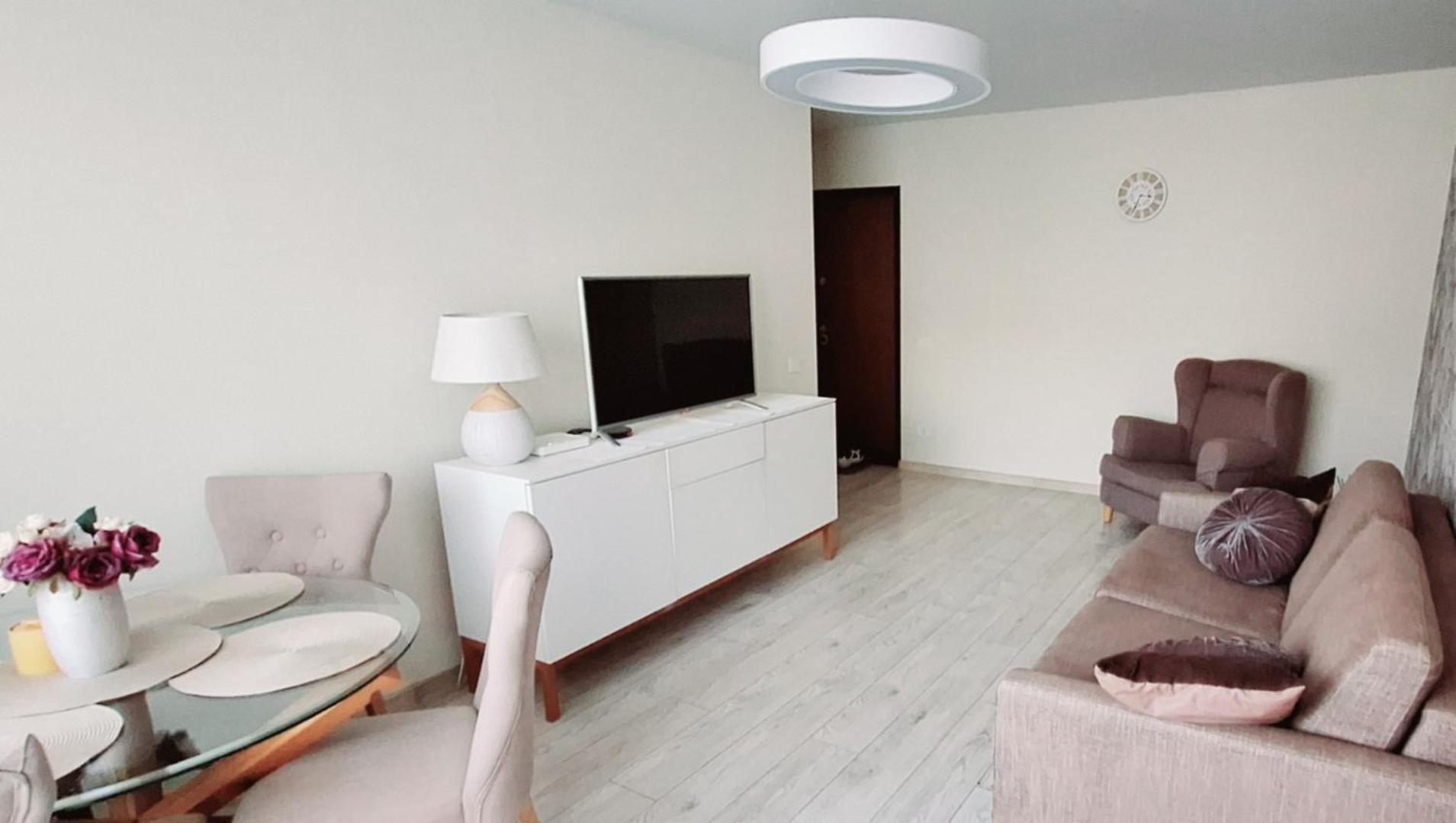 Apartment Next To Cathedral Of Saints Peter & Paul Šiauliai Exterior foto